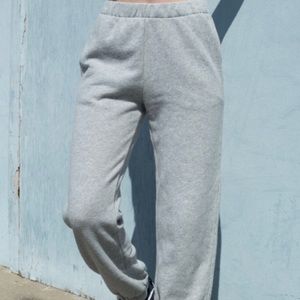 Brandy Melville Rosa Sweatpants